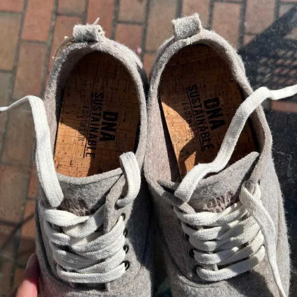DNA Footwear Hope “This Was A Bottle” Sneakers NWT